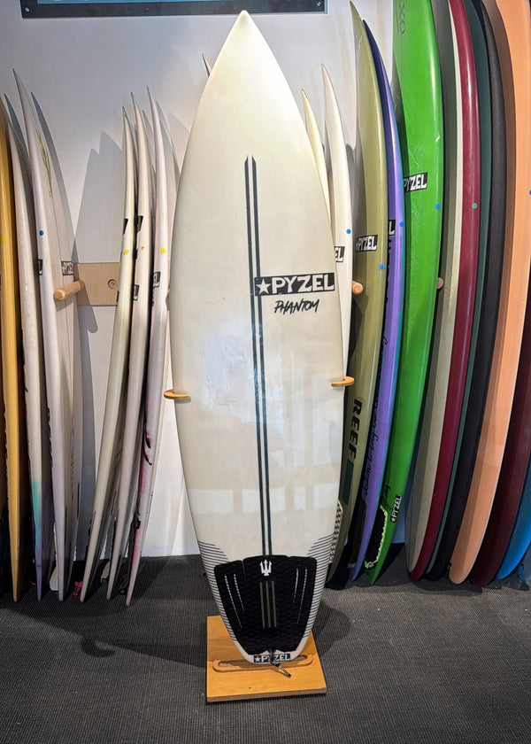PHANTOM 5'9 X 19 1/4 X 2 7/16 - 28,6L -EPOXY
