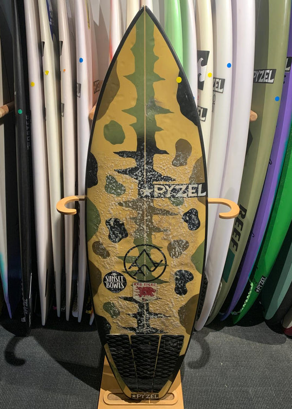 RED TIGER GROM - 4'9 X 16 3/4" X 2" - 16,7L